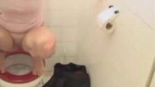 Teen Toilet Poop, ScatKings.com Scat Porn 15 ScatKings.com Scat Porn